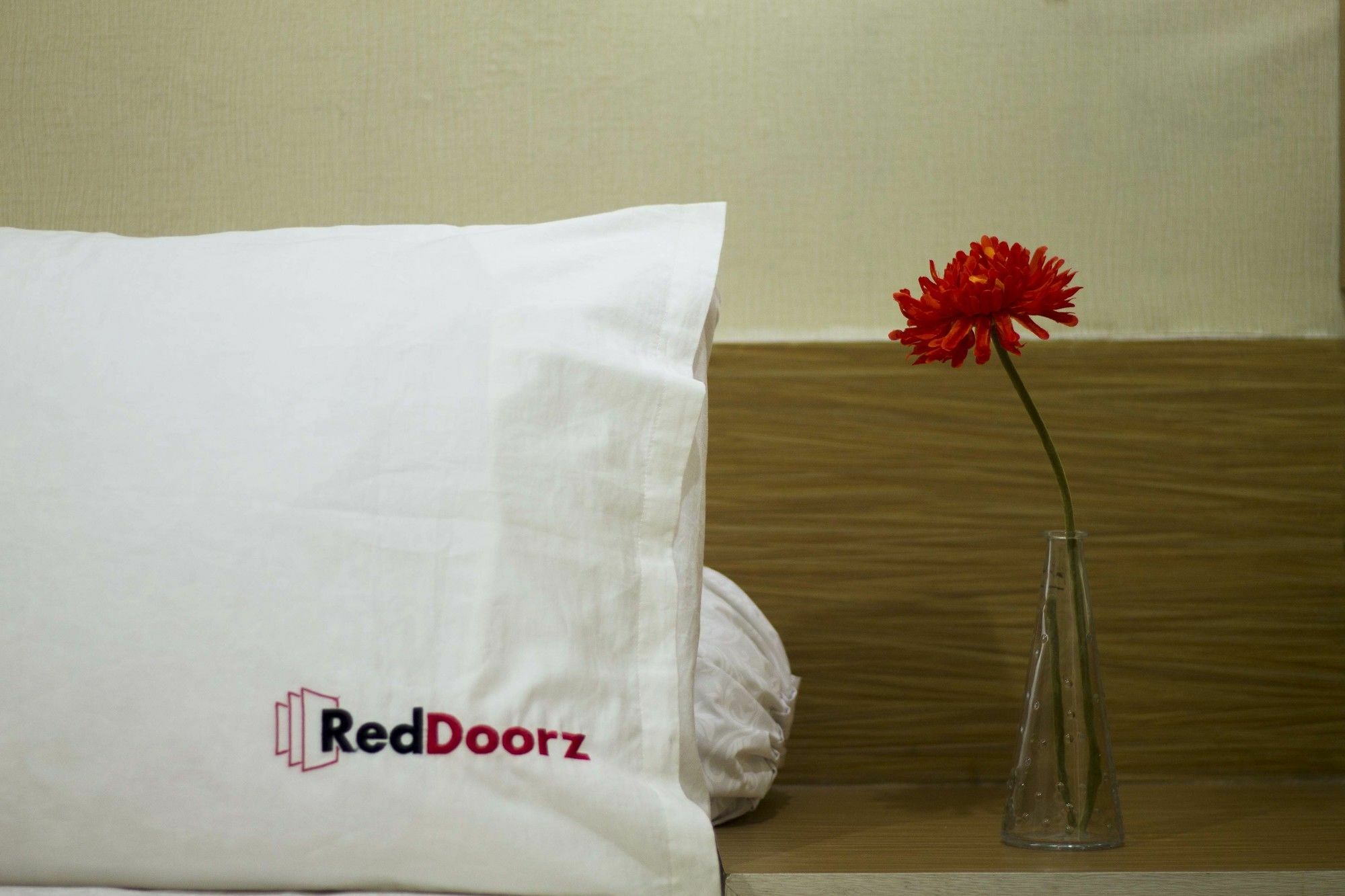 Reddoorz Apartment @ Pegangsaan Kelapa Gading 3 Jakarta Eksteriør bilde